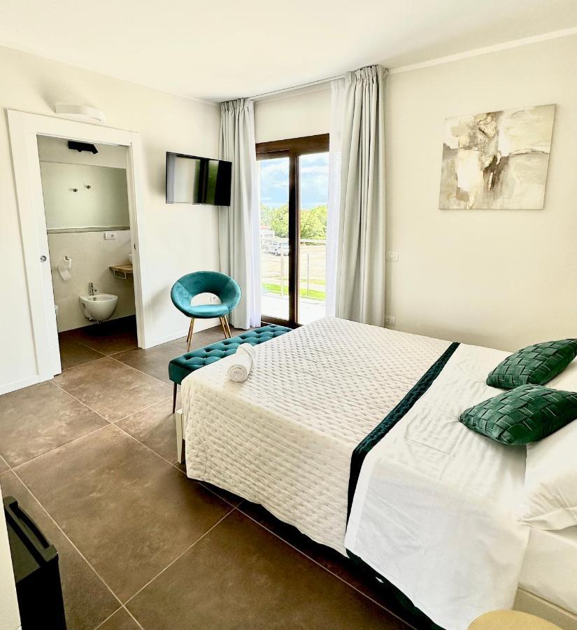 Karasole Hotel San Teodoro  Buitenkant foto